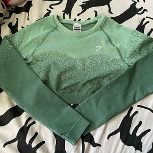 Gymshark cropped top with long sleeve